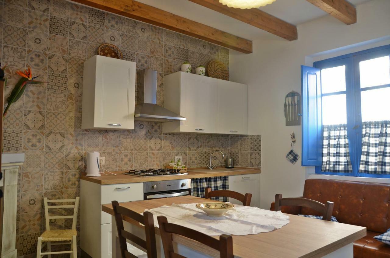 באוני Guest House Sa Succargia מראה חיצוני תמונה