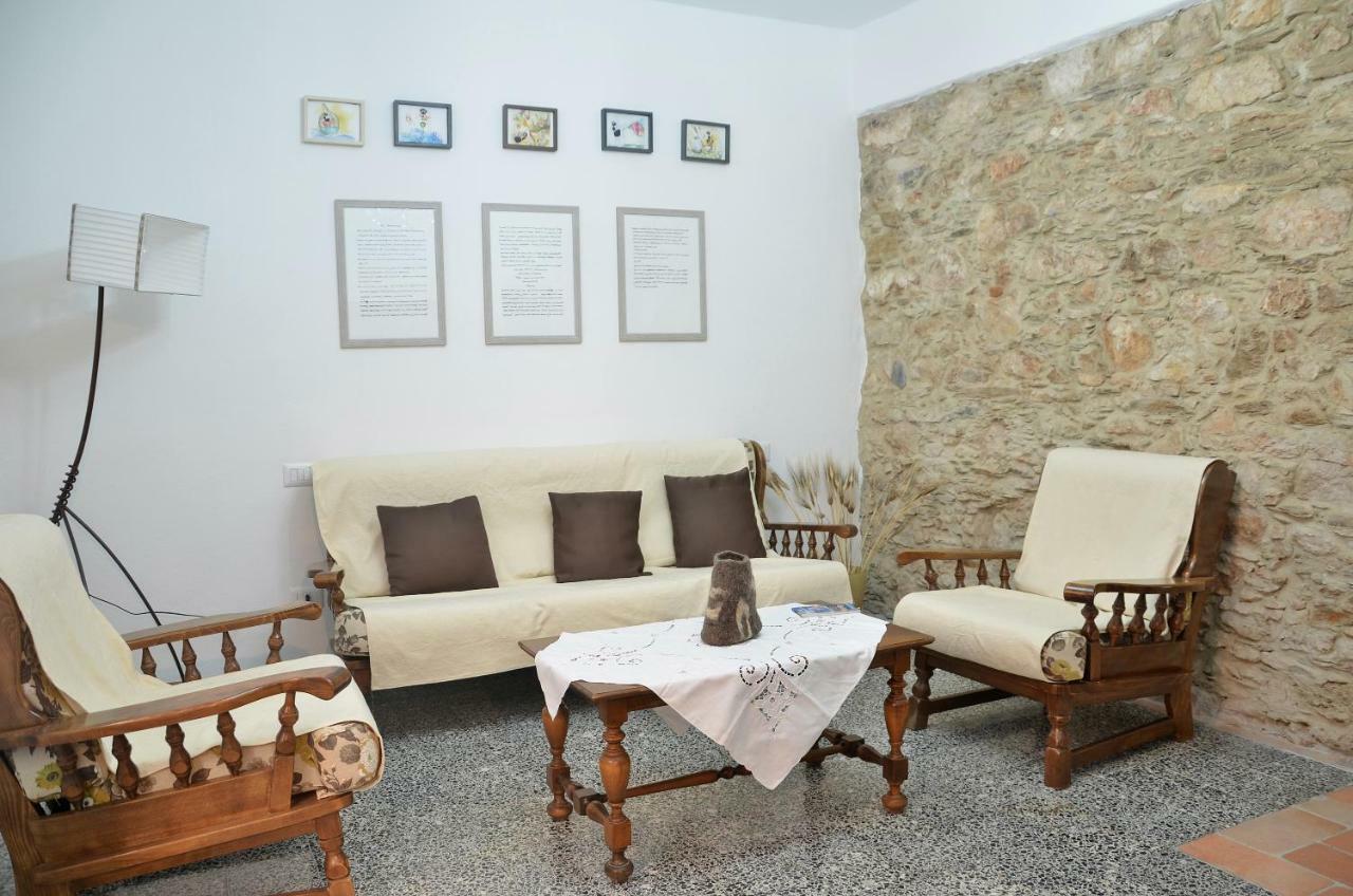 באוני Guest House Sa Succargia מראה חיצוני תמונה