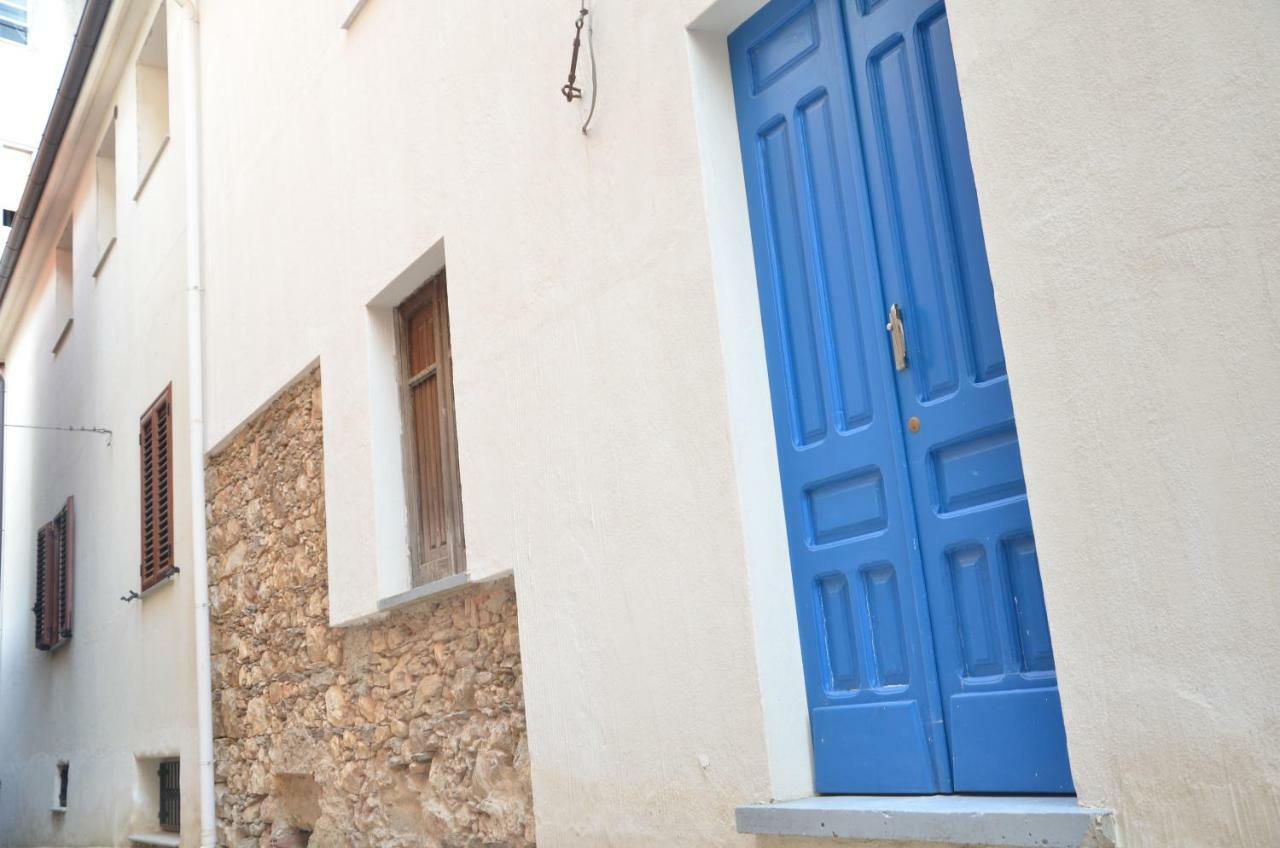 באוני Guest House Sa Succargia מראה חיצוני תמונה